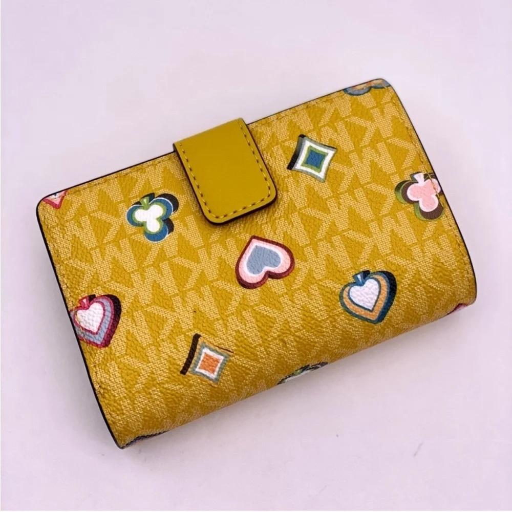 Michael Kors Jet Set Medium Printed Signature Logo Wallet